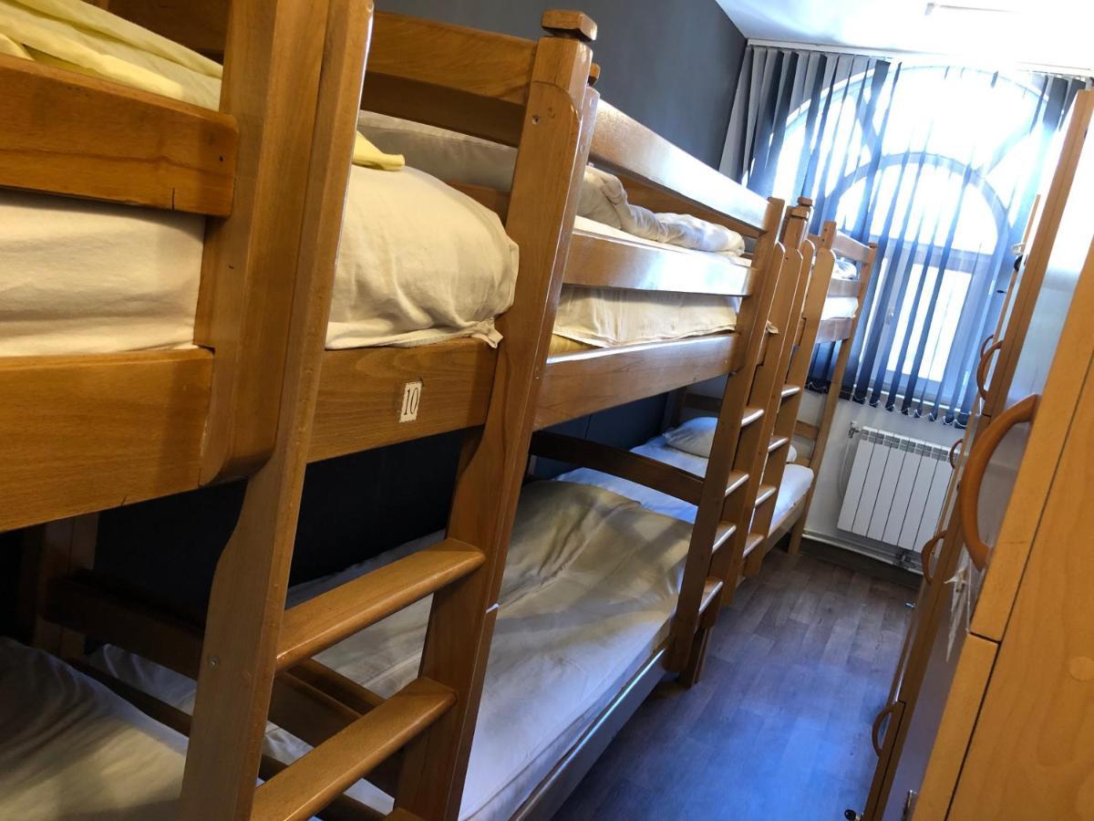 4 Friends Hostel Єреван Екстер'єр фото