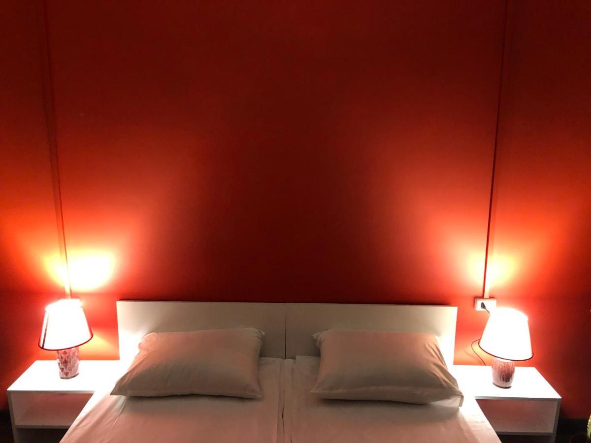 4 Friends Hostel Єреван Екстер'єр фото